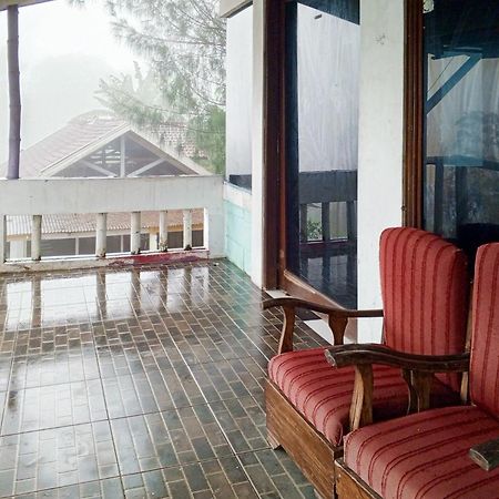 Villa Kampus Near Taman Safari Cisarua Puncak Redpartner Bogor Esterno foto
