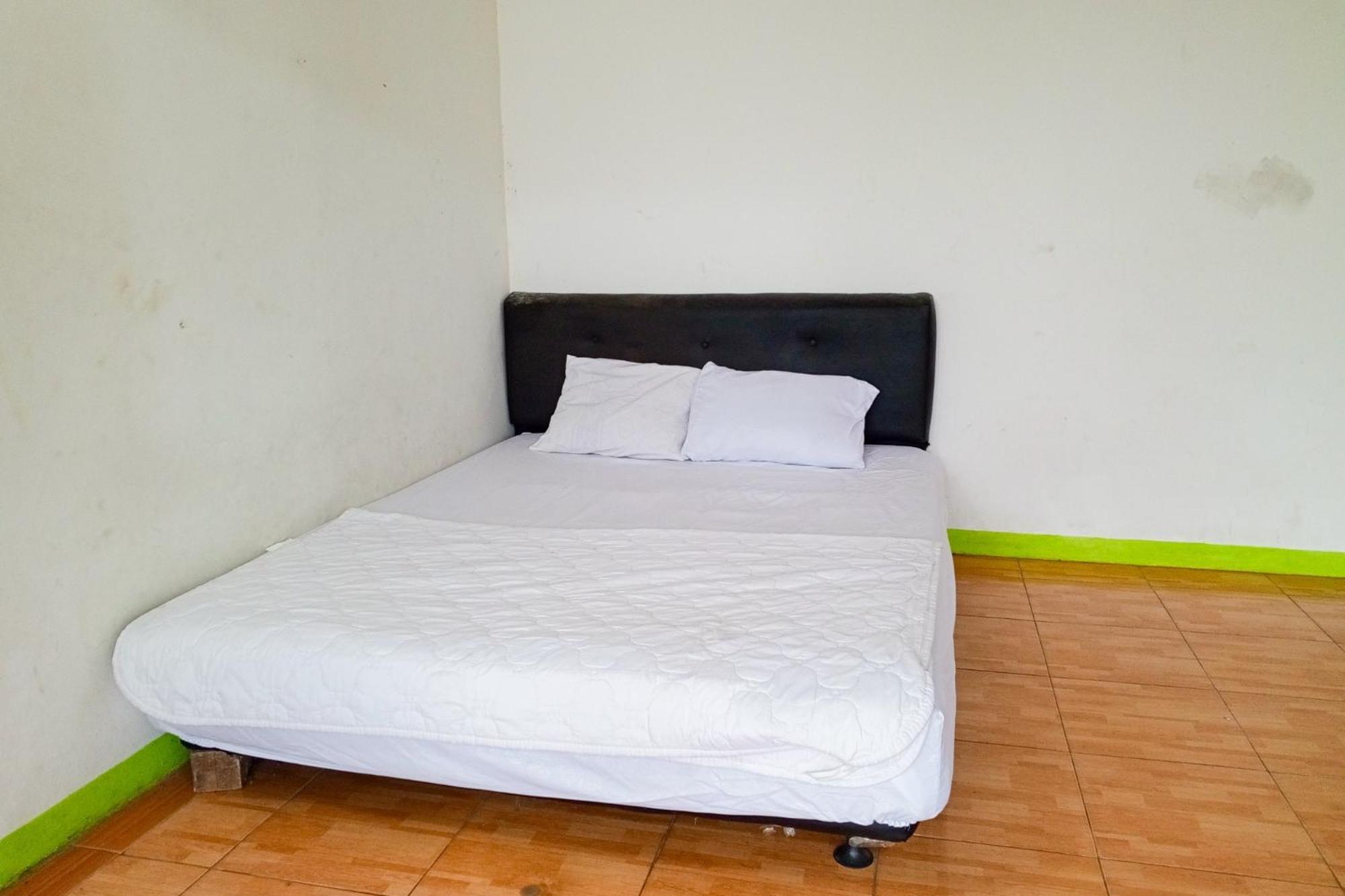 Villa Kampus Near Taman Safari Cisarua Puncak Redpartner Bogor Esterno foto