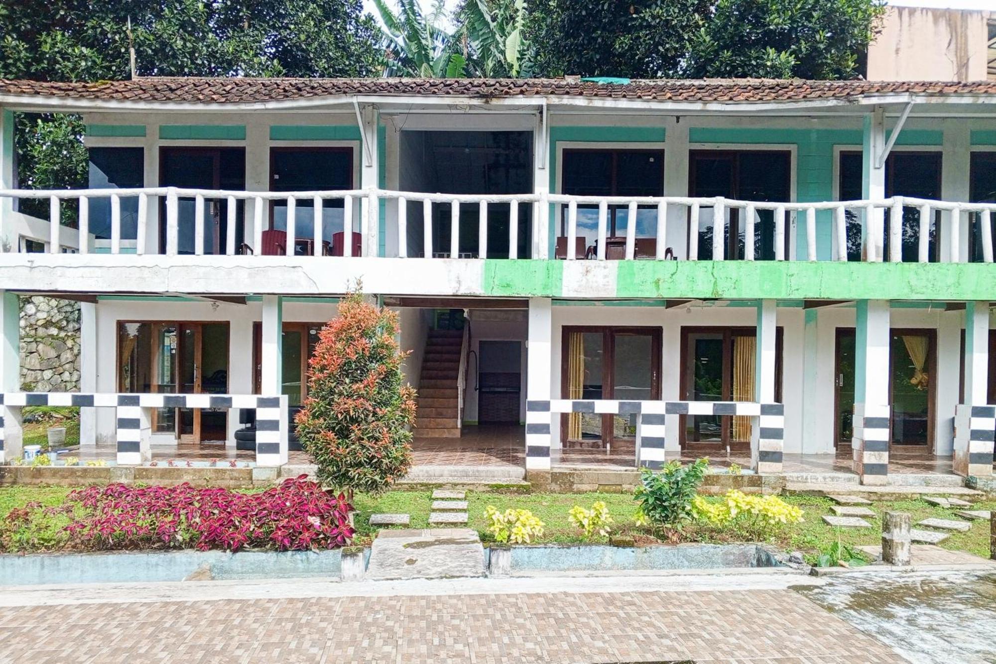 Villa Kampus Near Taman Safari Cisarua Puncak Redpartner Bogor Esterno foto