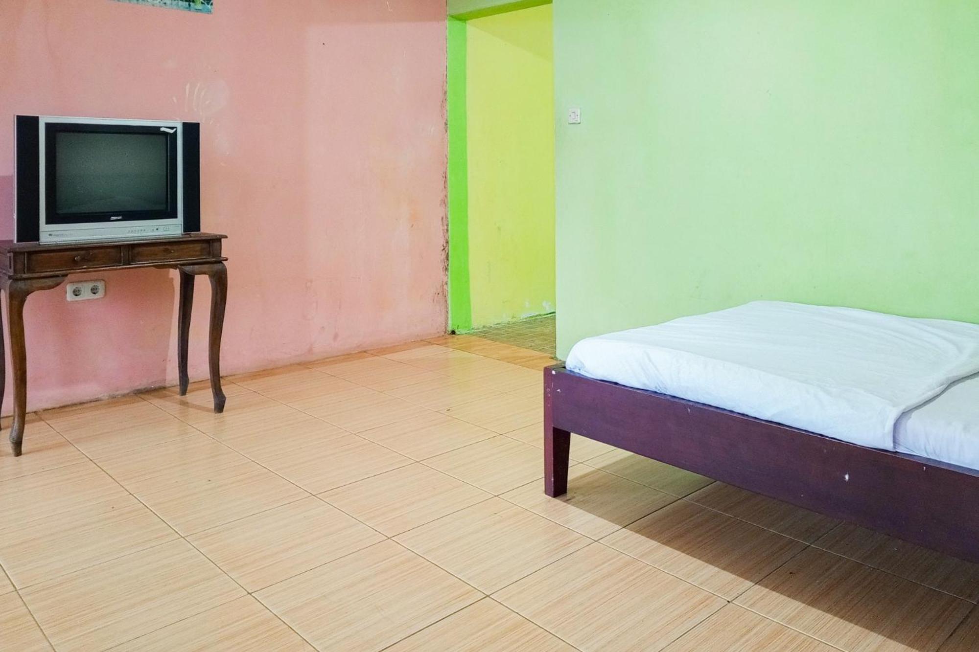 Villa Kampus Near Taman Safari Cisarua Puncak Redpartner Bogor Esterno foto