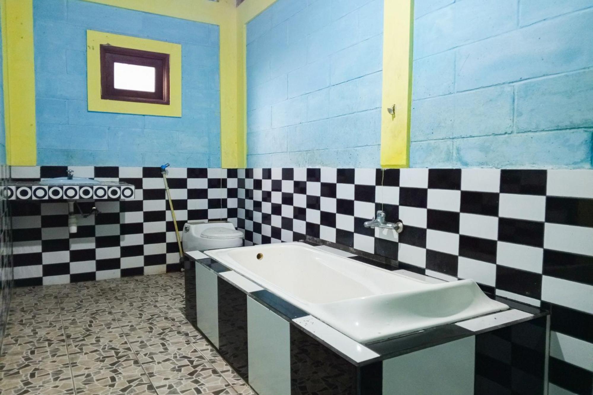 Villa Kampus Near Taman Safari Cisarua Puncak Redpartner Bogor Esterno foto