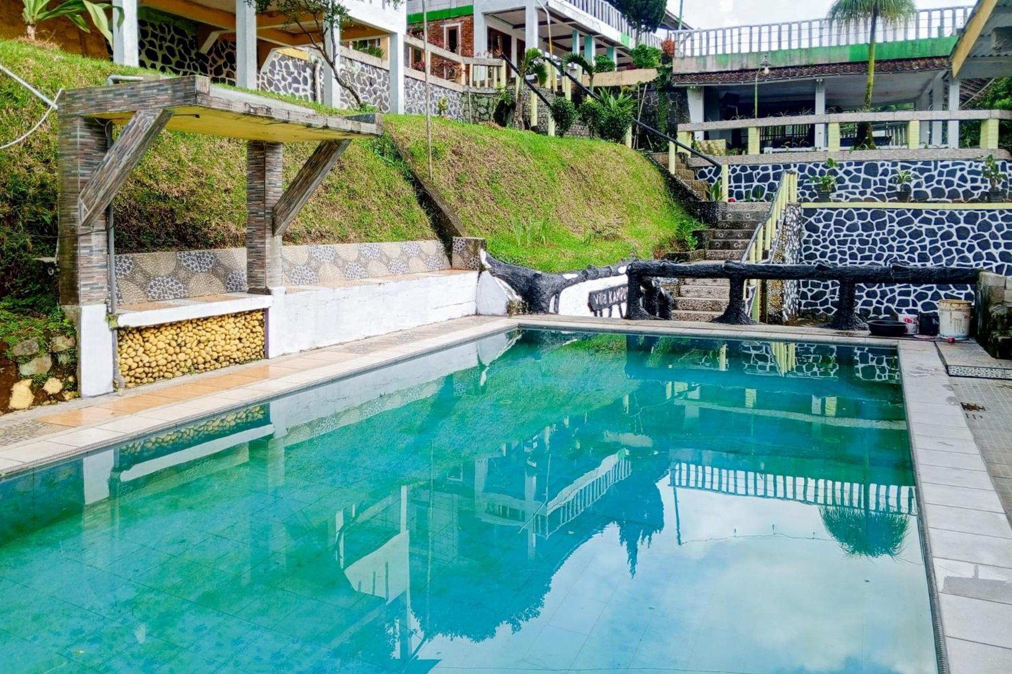 Villa Kampus Near Taman Safari Cisarua Puncak Redpartner Bogor Esterno foto
