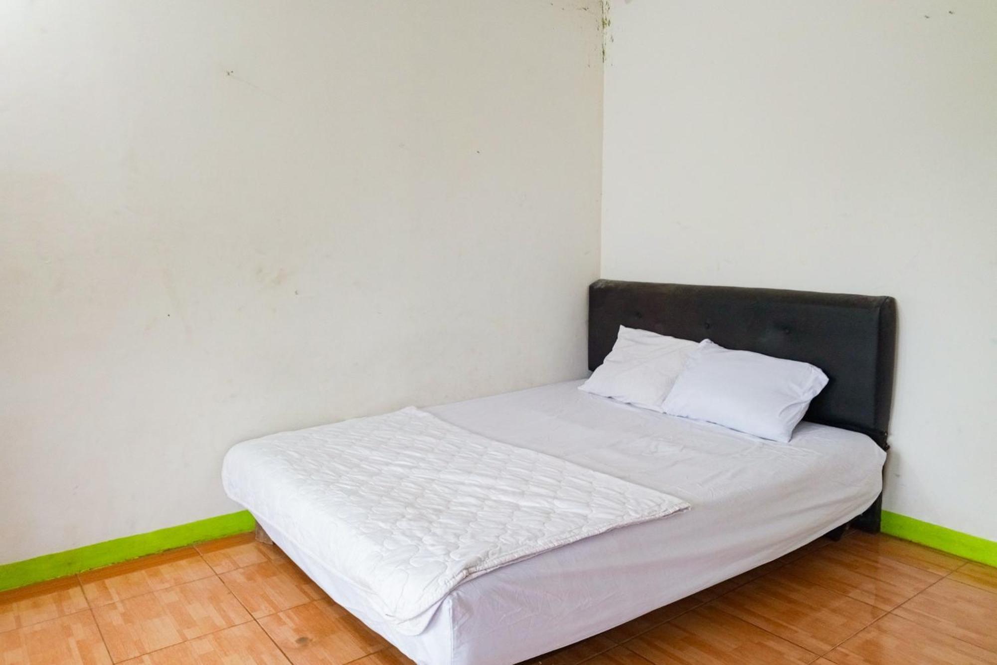 Villa Kampus Near Taman Safari Cisarua Puncak Redpartner Bogor Esterno foto
